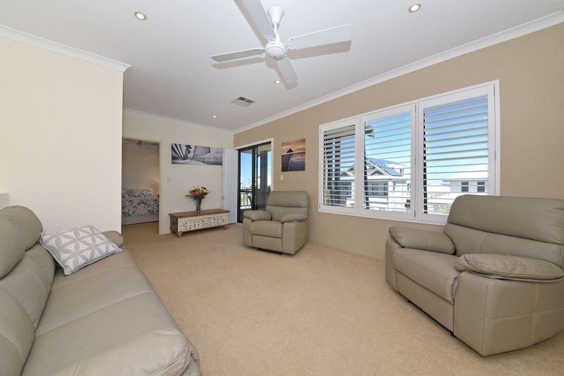 Photo - 26 Torquay Pass, Mindarie WA 6030 - Image 10