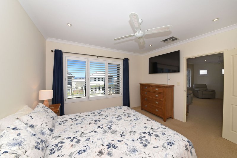 Photo - 26 Torquay Pass, Mindarie WA 6030 - Image 14