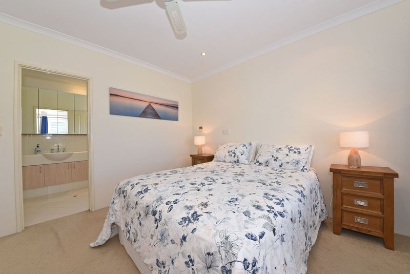 Photo - 26 Torquay Pass, Mindarie WA 6030 - Image 15