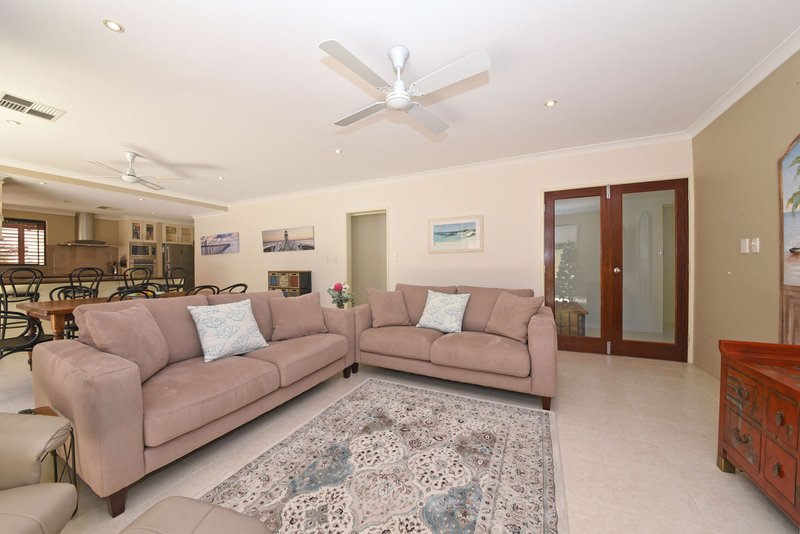 Photo - 26 Torquay Pass, Mindarie WA 6030 - Image 21