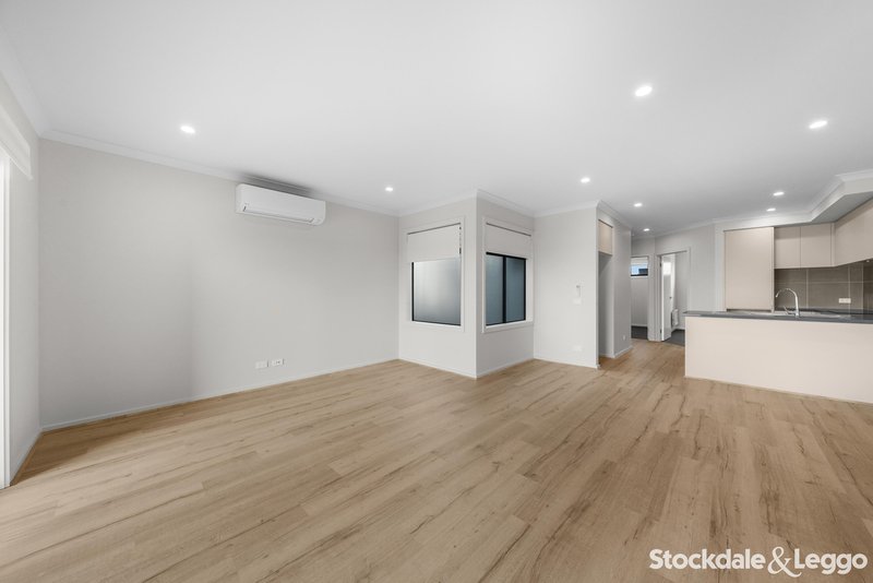 Photo - 26 Tottori Road, Truganina VIC 3029 - Image 5
