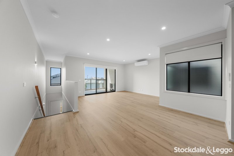 Photo - 26 Tottori Road, Truganina VIC 3029 - Image 7