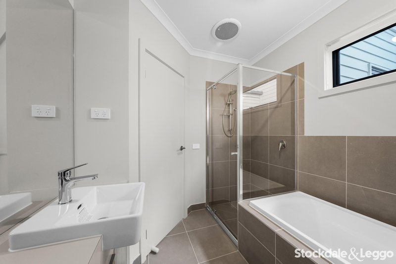 Photo - 26 Tottori Road, Truganina VIC 3029 - Image 13