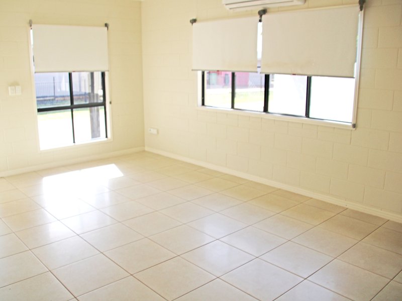 Photo - 2/6 Transmission Street, Weipa QLD 4874 - Image 7