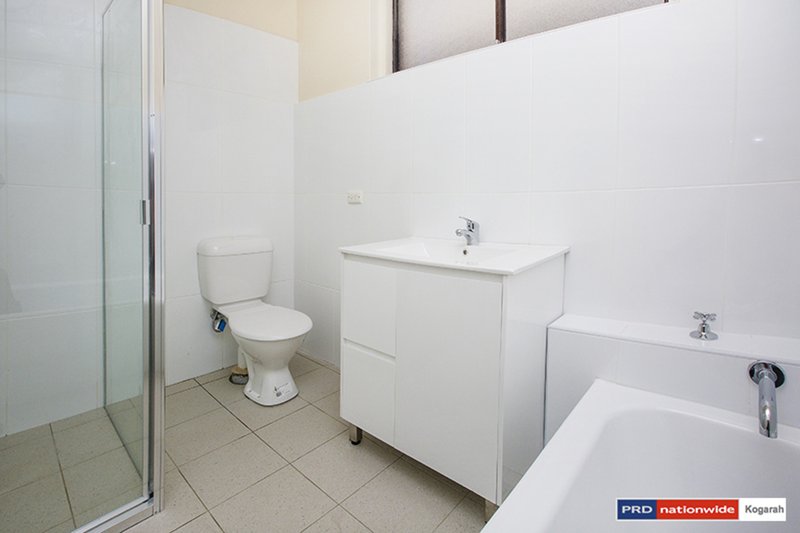 Photo - 26 Traynor Avenue, Kogarah NSW 2217 - Image 4