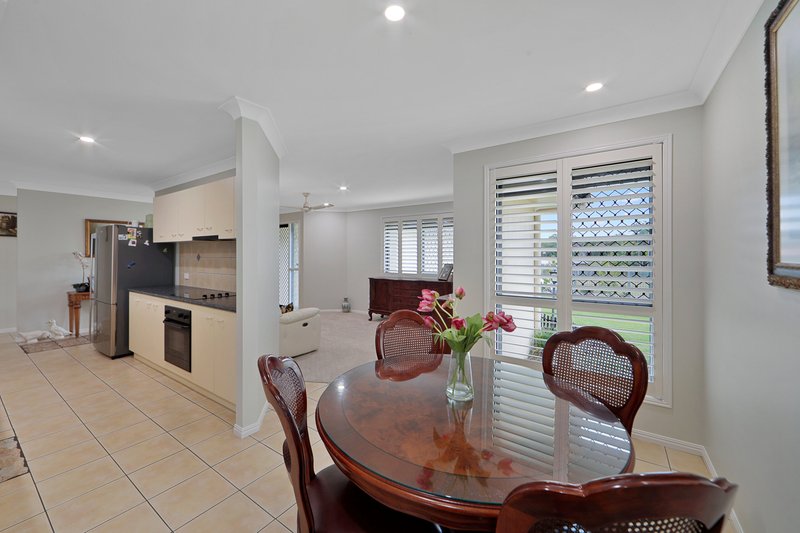 Photo - 26 Tropicana Drive, Avoca QLD 4670 - Image 7