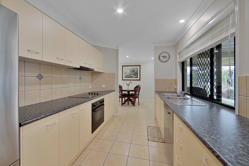 Photo - 26 Tropicana Drive, Avoca QLD 4670 - Image 9