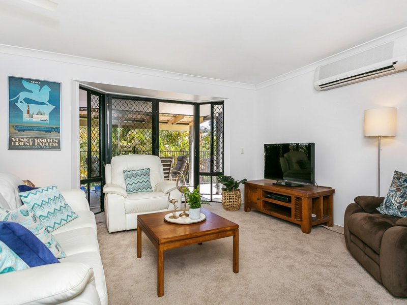 Photo - 26 Tuena Street, Mudgeeraba QLD 4213 - Image 13