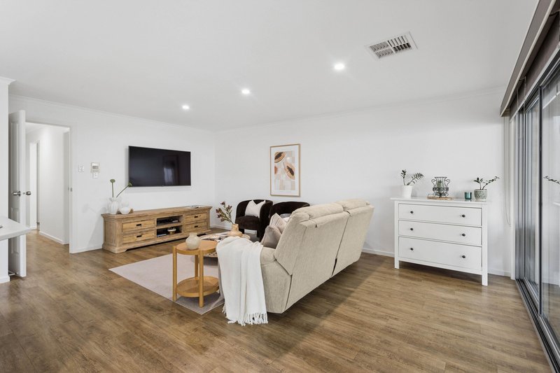 Photo - 26 Tuscan Road, Golden Grove SA 5125 - Image 13