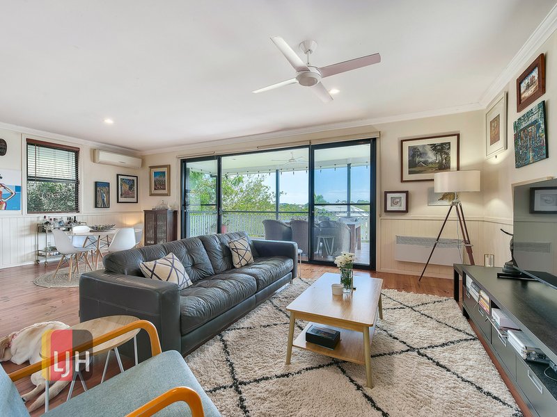 Photo - 26 Twelfth Avenue, Kedron QLD 4031 - Image 2