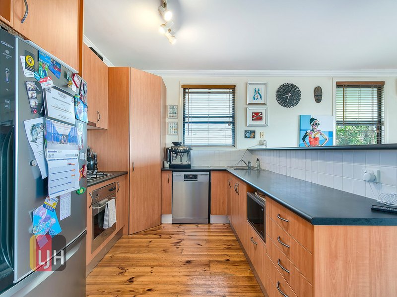 Photo - 26 Twelfth Avenue, Kedron QLD 4031 - Image 3