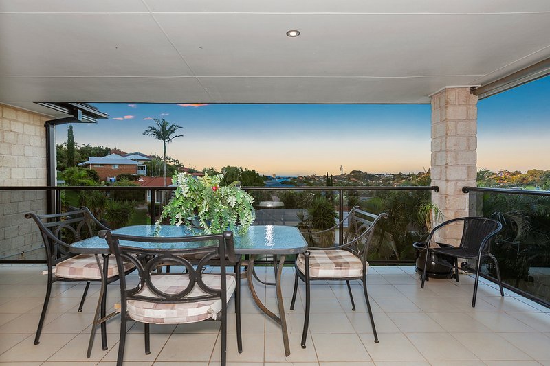 Photo - 26 Tyrone Terrace, Banora Point NSW 2486 - Image 6