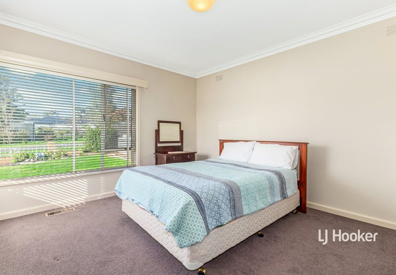 Photo - 26 Union Street, Kilmore VIC 3764 - Image 5