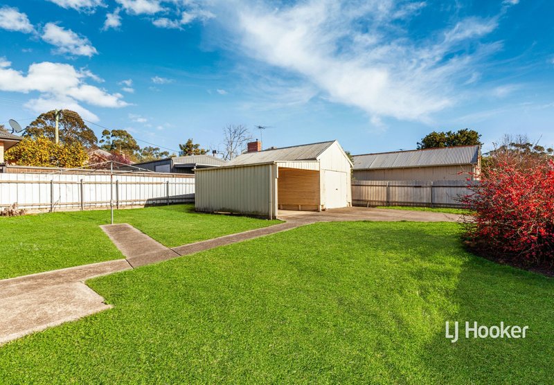 Photo - 26 Union Street, Kilmore VIC 3764 - Image 8