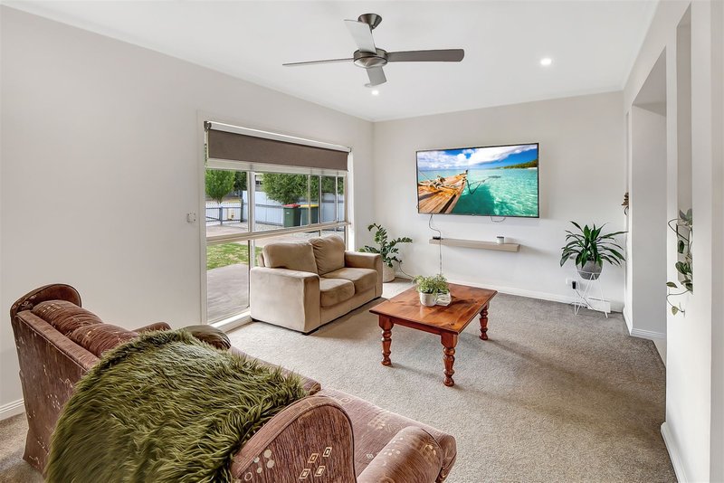 Photo - 26 Valentine Avenue, Horsham VIC 3400 - Image 8