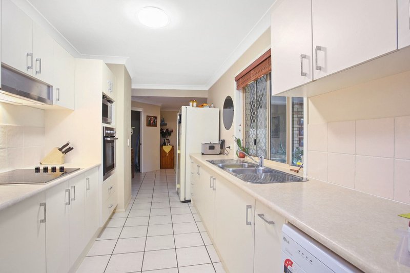 Photo - 26 Victory Street, Raceview QLD 4305 - Image 2