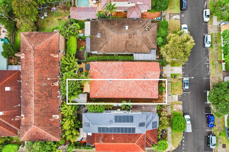 Photo - 26 Wairoa Avenue, North Bondi NSW 2026 - Image 4