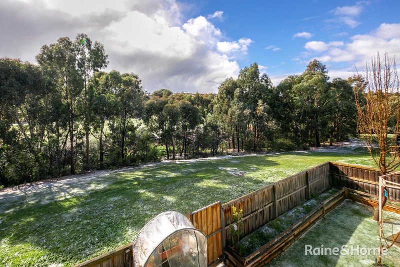 Photo - 26 Wallaby Walk, Sunbury VIC 3429 - Image 17