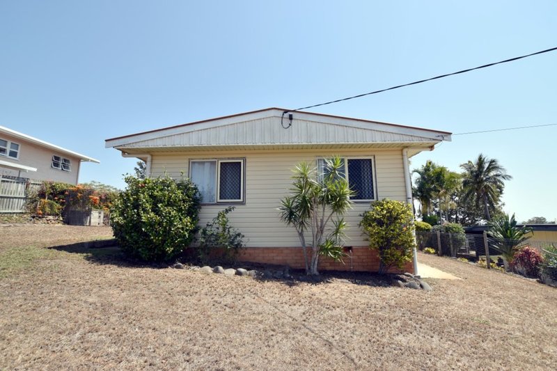 Photo - 26 Walters Avenue, West Gladstone QLD 4680 - Image 7