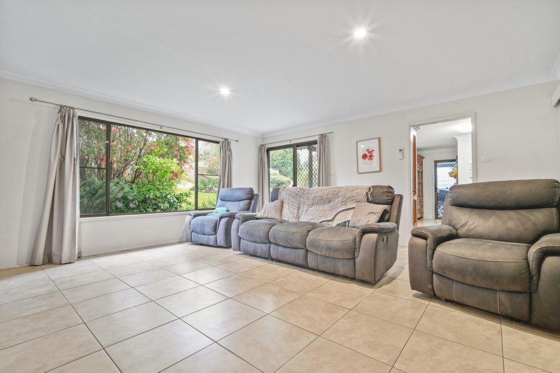 Photo - 26 Walumbi Avenue, Tingira Heights NSW 2290 - Image 3