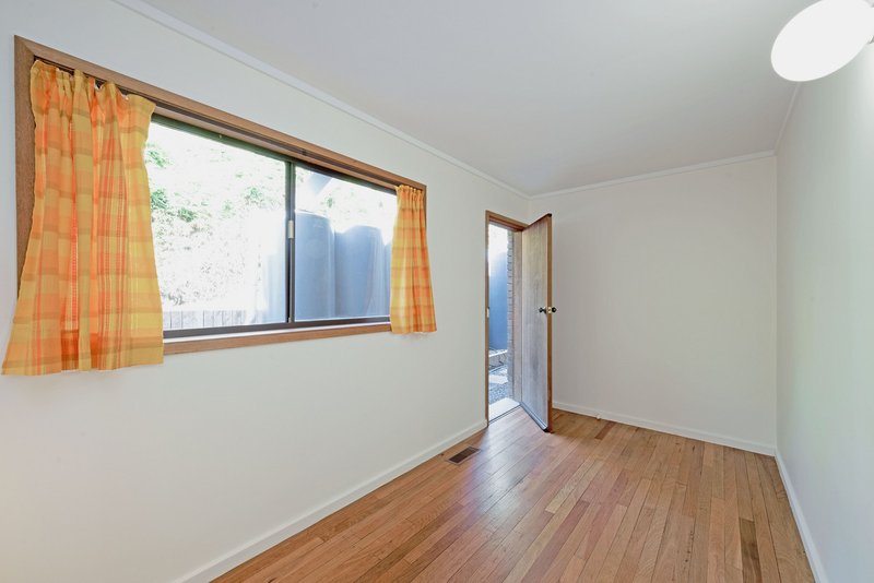 Photo - 26 Wangara Street, Aranda ACT 2614 - Image 4