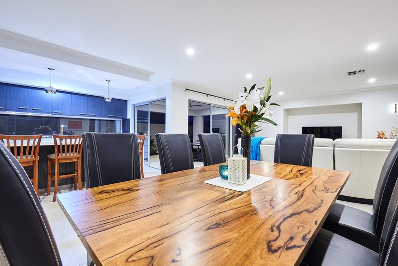 Photo - 26 Wanstead Street, North Coogee WA 6163 - Image 5