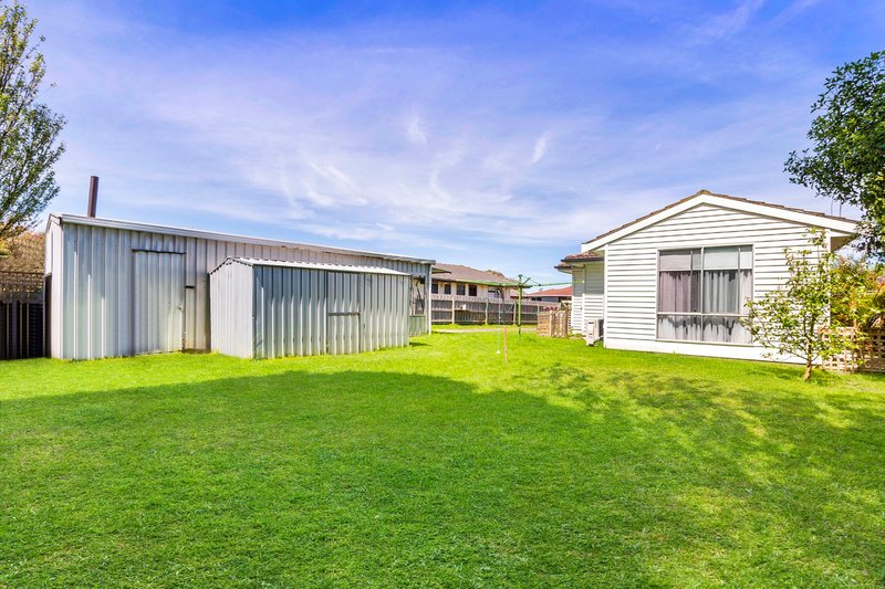 Photo - 26 Waratah Crescent, Portland VIC 3305 - Image 5