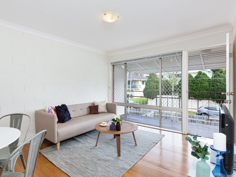 Photo - 2/6 Ware Street, Annerley QLD 4103 - Image 3