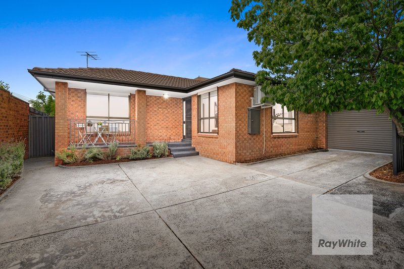 Photo - 2/6 Warrawee Drive, Bundoora VIC 3083 - Image 2