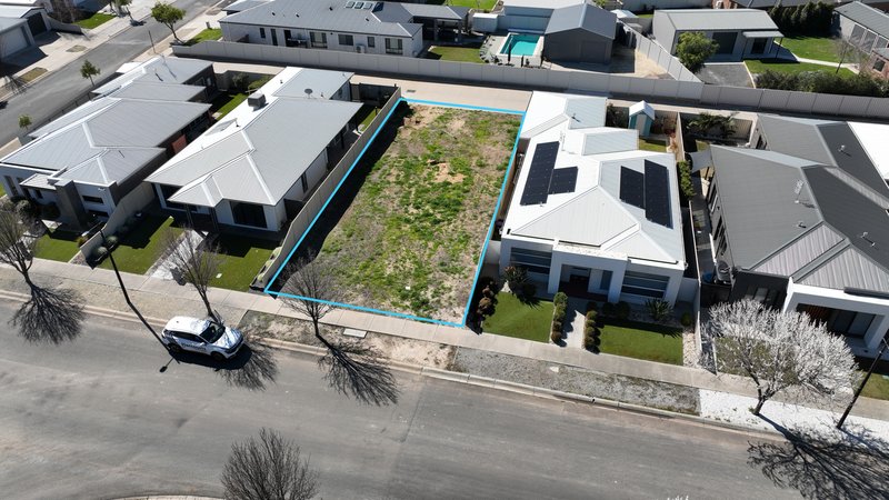Photo - 26 Waterlink Esplanade, Horsham VIC 3400 - Image 3