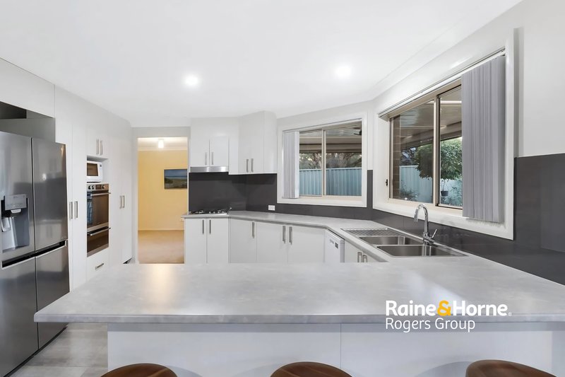 Photo - 26 Waterside Drive, Woongarrah NSW 2259 - Image 6