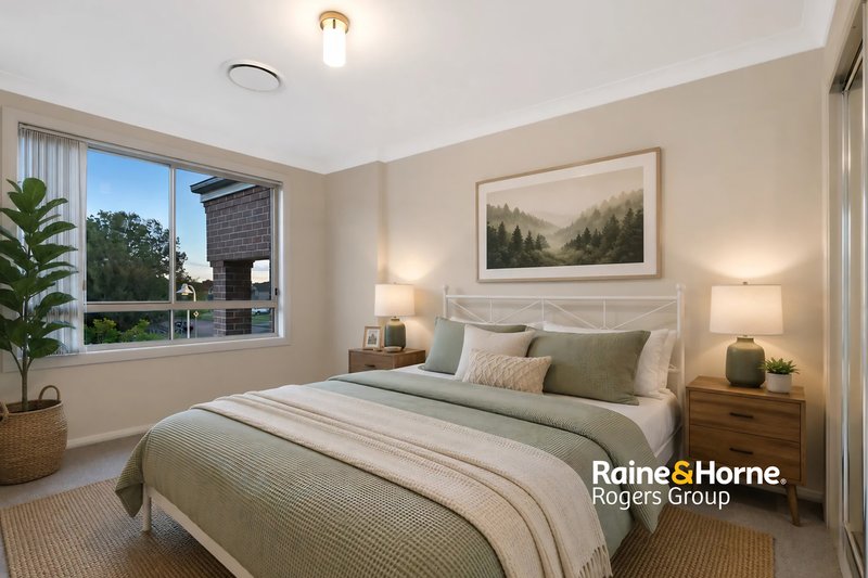 Photo - 26 Waterside Drive, Woongarrah NSW 2259 - Image 11
