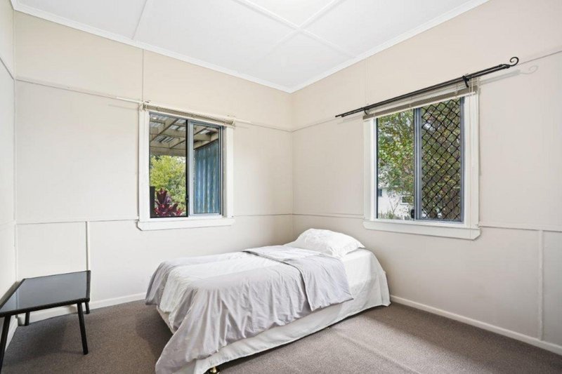 Photo - 26 Weenga Street, Geebung QLD 4034 - Image 2