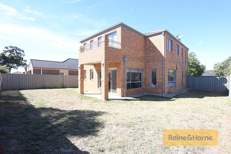 Photo - 26 Westerfolds Loop, Craigieburn VIC 3064 - Image 9