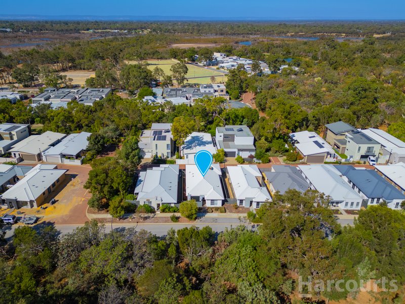 Photo - 26 Whimbrel Crescent, Coodanup WA 6210 - Image 2