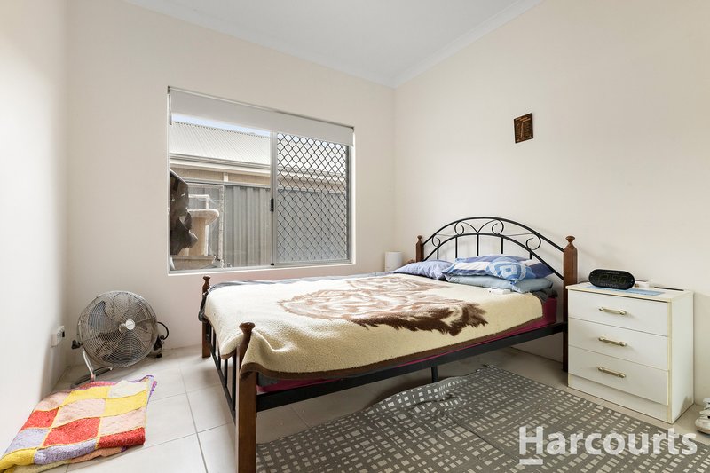 Photo - 26 Whimbrel Crescent, Coodanup WA 6210 - Image 14