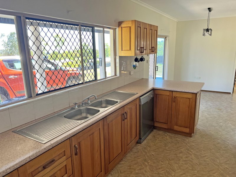 Photo - 26 Wilkinson Drive, Tolga QLD 4882 - Image 3