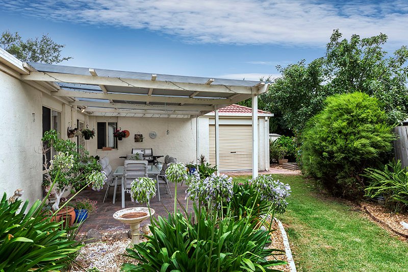 Photo - 26 Willowgreen Way, Point Cook VIC 3030 - Image 17