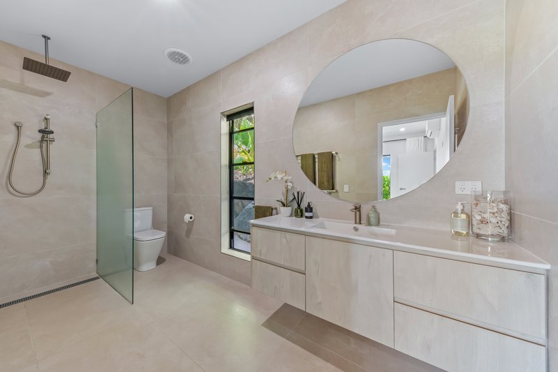Photo - 26 Wills Court, Cannonvale QLD 4802 - Image 7