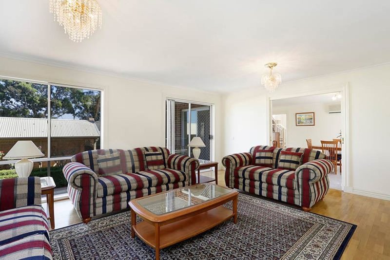 Photo - 26 Wilson Road, Glen Waverley VIC 3150 - Image 4