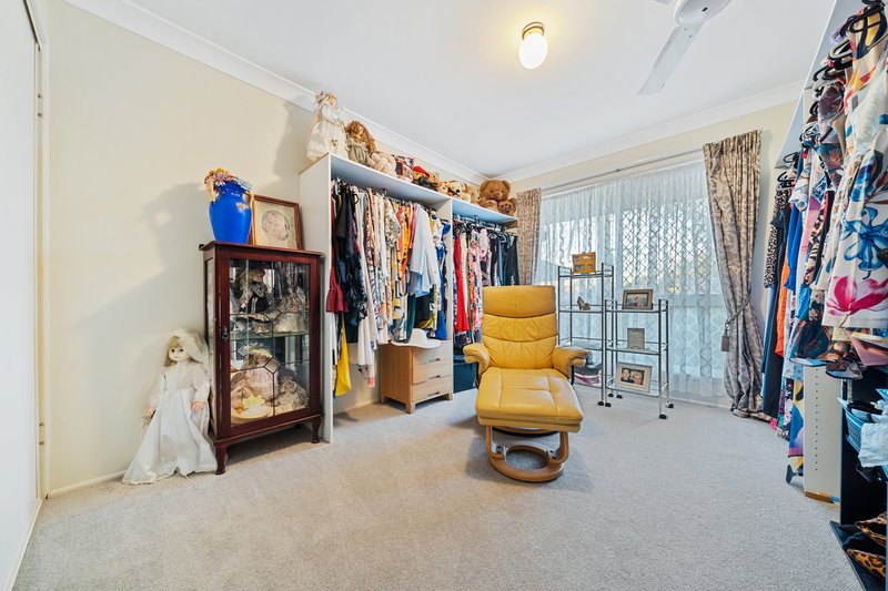 Photo - 26 Wilton Crescent, Boronia Heights QLD 4124 - Image 10