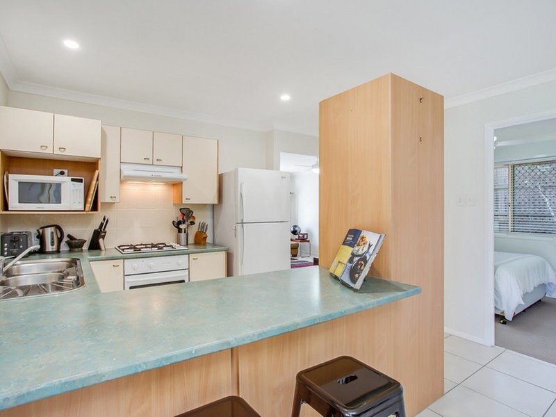 Photo - 26 Winchester Drive, Nerang QLD 4211 - Image 4