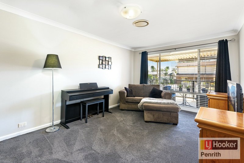 Photo - 26 Windermere Avenue, Cambridge Park NSW 2747 - Image 6