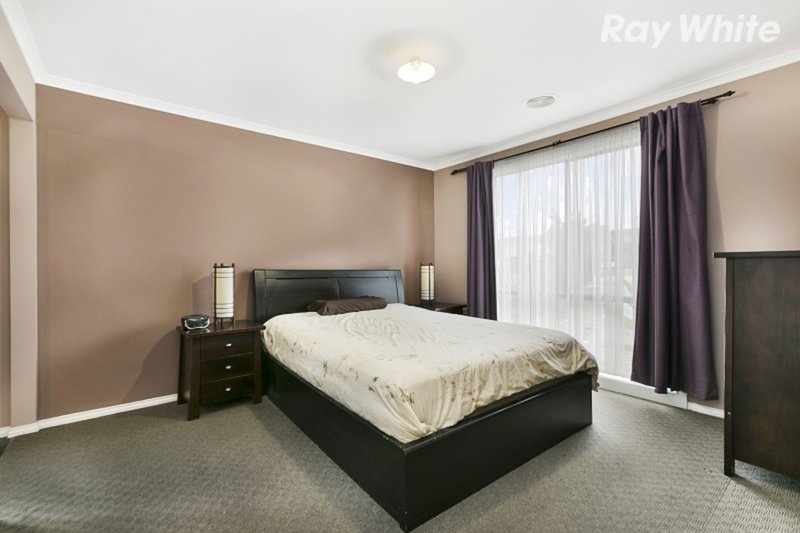 Photo - 26 Windermere Boulevard, Pakenham VIC 3810 - Image 2