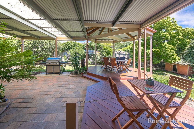 26 Woodstock Close, Sunbury VIC 3429