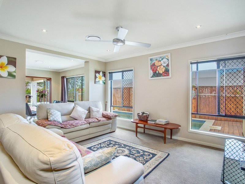 Photo - 26 Worchester Terrace, Reedy Creek QLD 4227 - Image 3