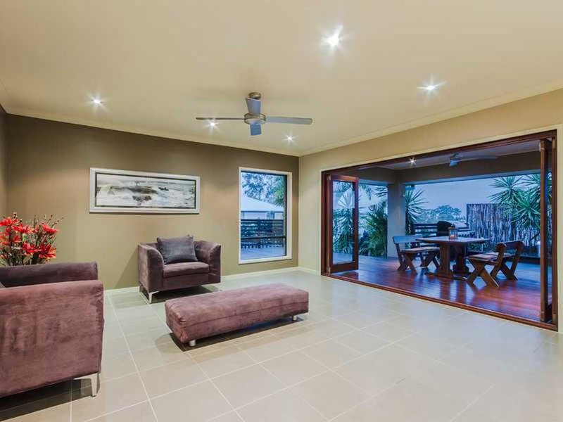 Photo - 26 Worchester Terrace, Reedy Creek QLD 4227 - Image 8