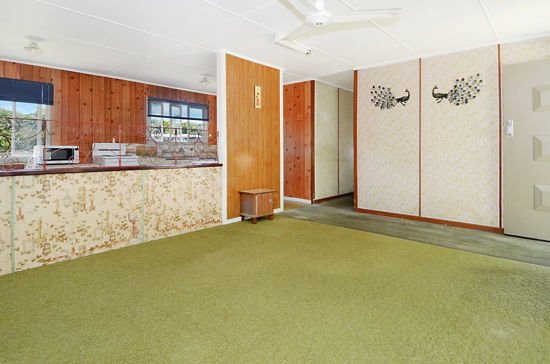 Photo - 26 Wunulla Street, Mount Gravatt East QLD 4122 - Image 2