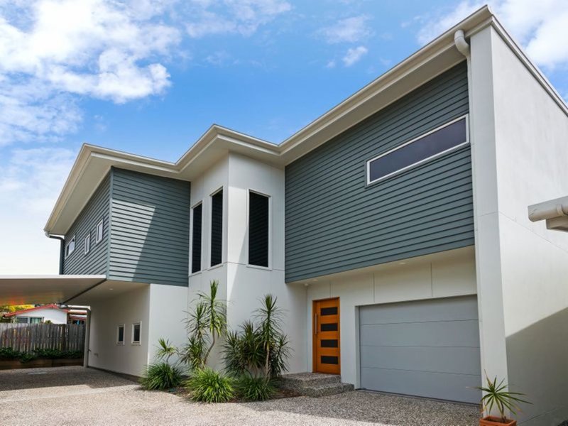 2/6 Wynflo Street, Labrador QLD 4215