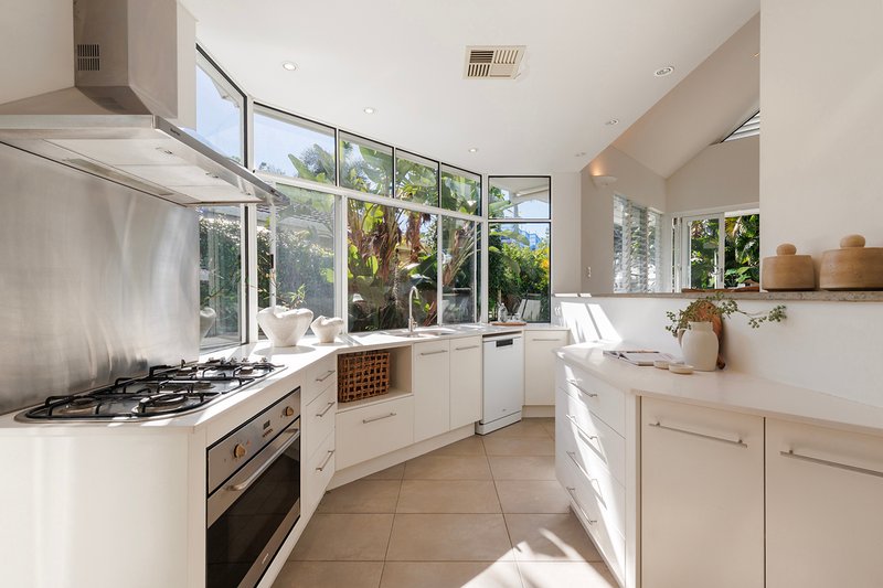Photo - 26 Wyuna Drive, Noosaville QLD 4566 - Image 6